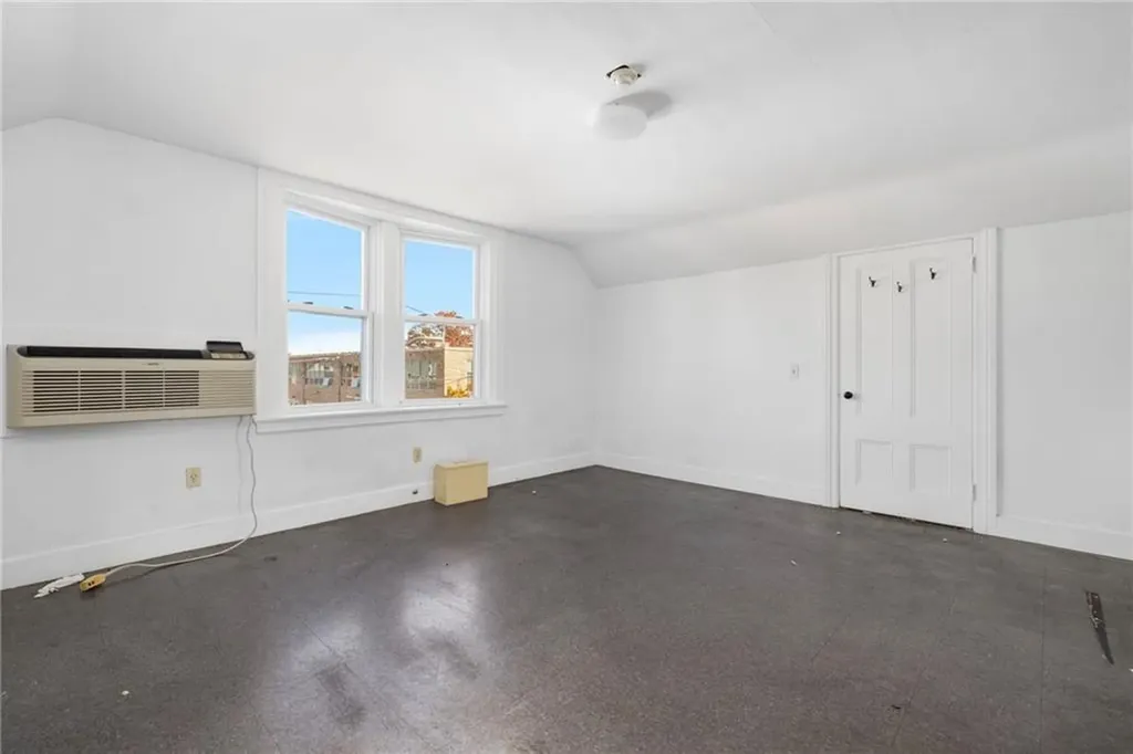 109 Somerset Street Providence RI 02907