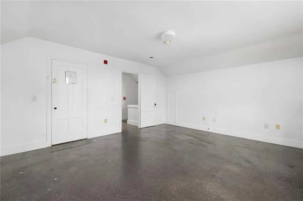 109 Somerset Street Providence RI 02907