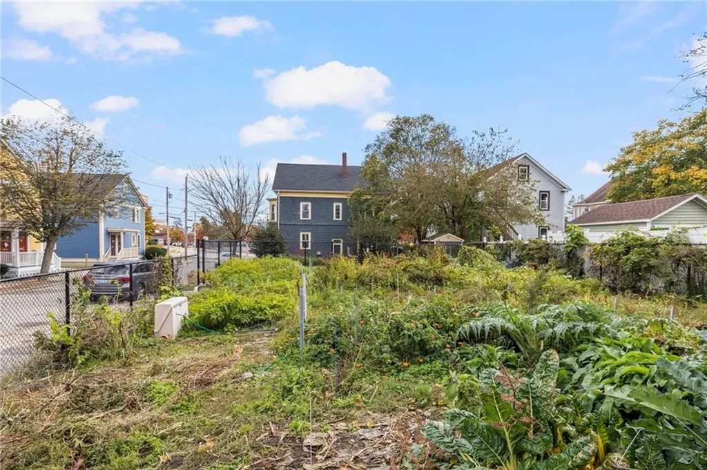 109 Somerset Street Providence RI 02907