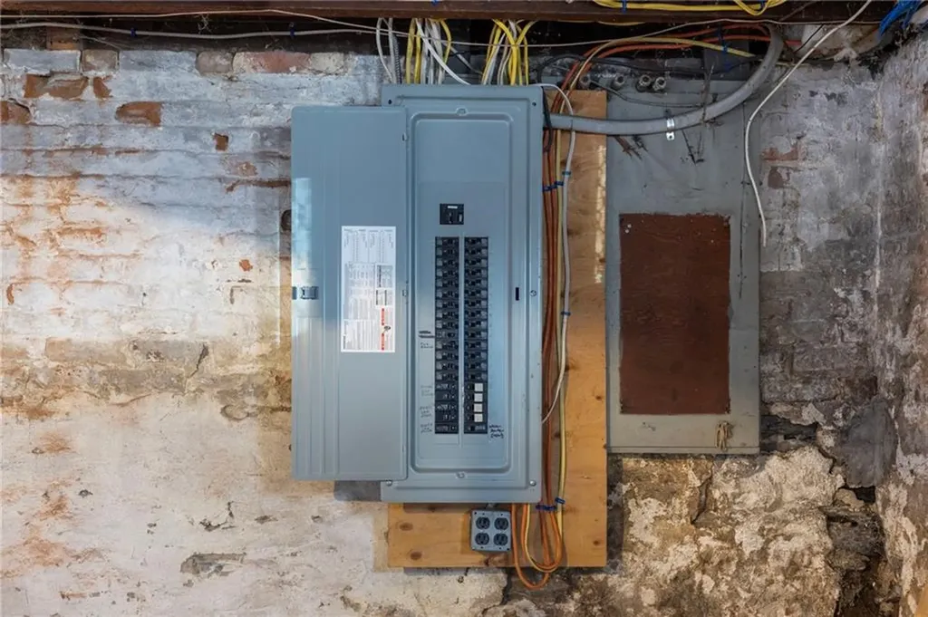 109 Somerset Street Providence RI 02907