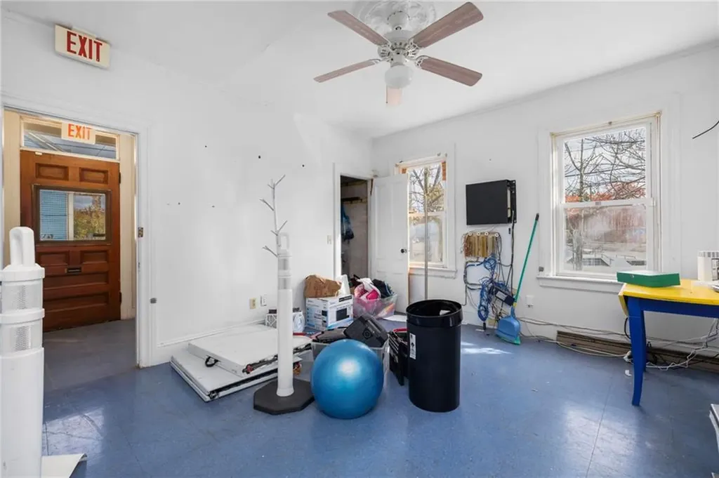 109 Somerset Street Providence RI 02907