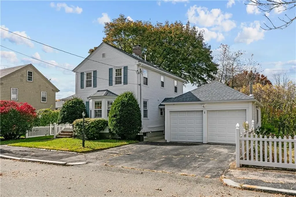 1 Fales Street East Providence RI 02915