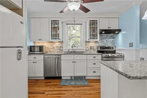 1 Fales Street East Providence RI 02915