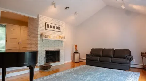 65 Huguenot Drive East Greenwich RI 02818