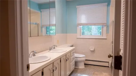 65 Huguenot Drive East Greenwich RI 02818