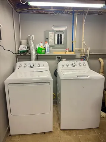 2 Jambray Avenue Warwick RI 02886