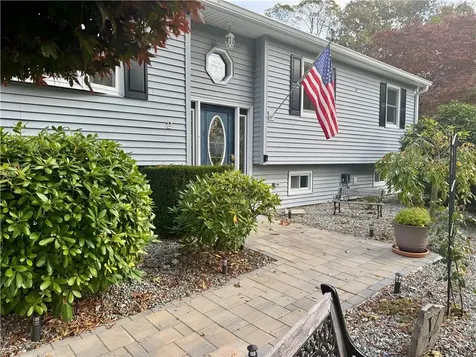 2 Jambray Avenue Warwick RI 02886