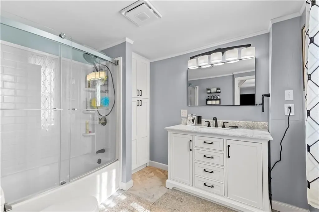 7 Snell Court West Warwick RI 02893