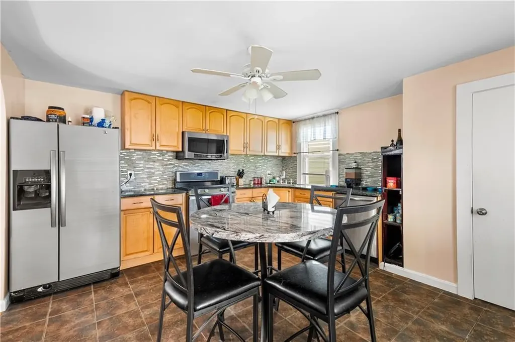 7 Snell Court West Warwick RI 02893