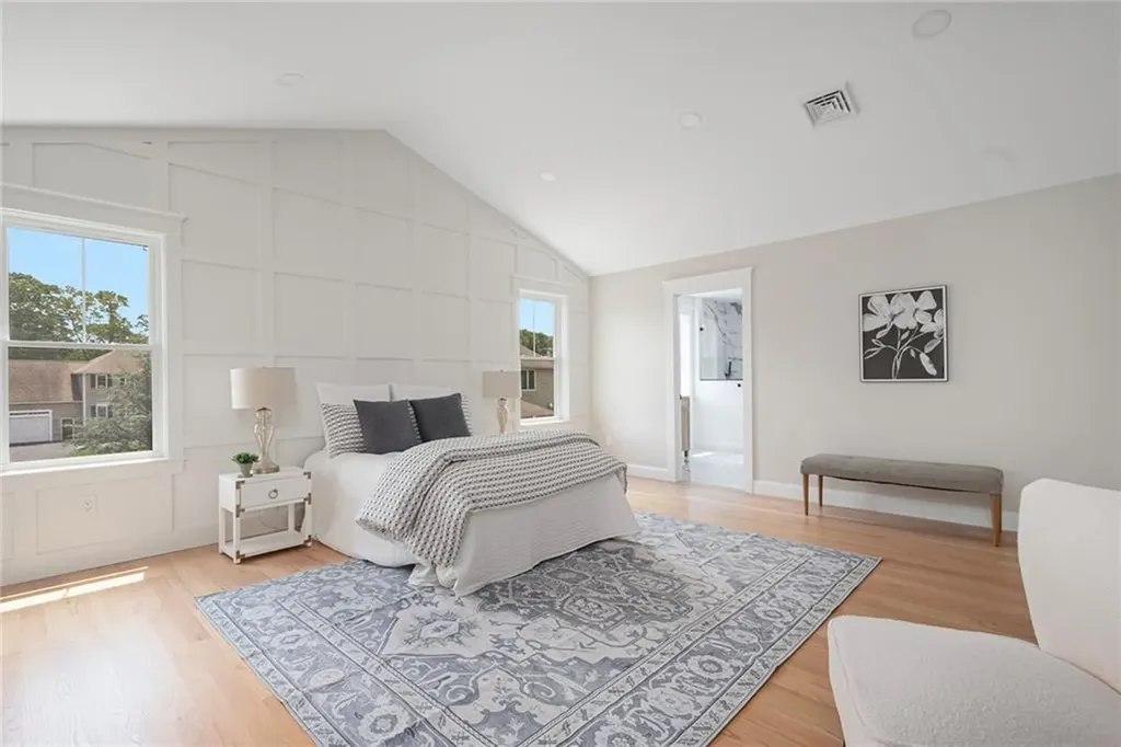 5 Braeburn Circle Cranston RI 02921