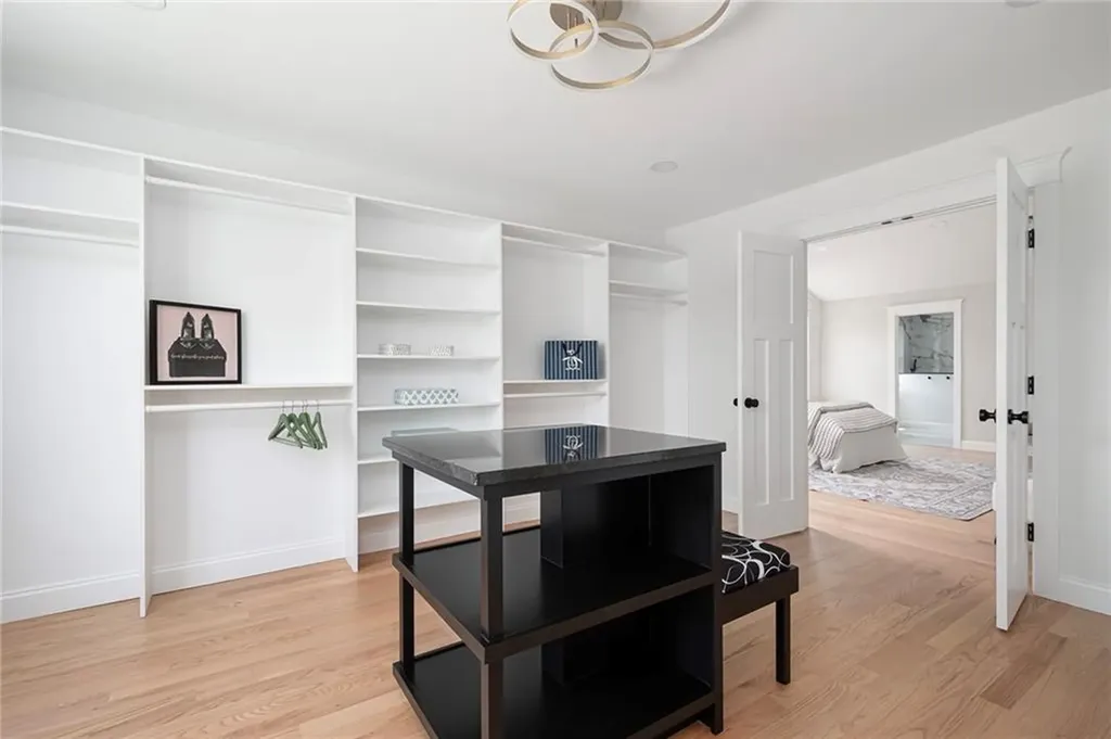 5 Braeburn Circle Cranston RI 02921