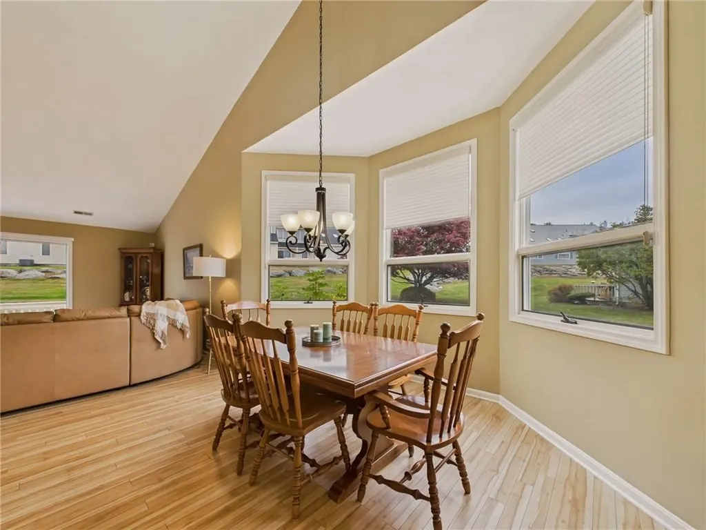 96 Nipmuc Trail North Providence RI 02904