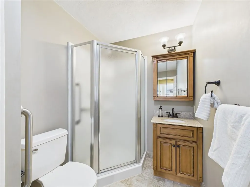 96 Nipmuc Trail North Providence RI 02904