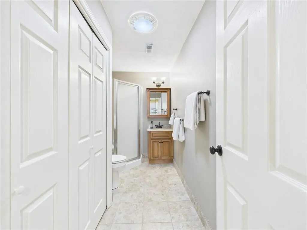 96 Nipmuc Trail North Providence RI 02904