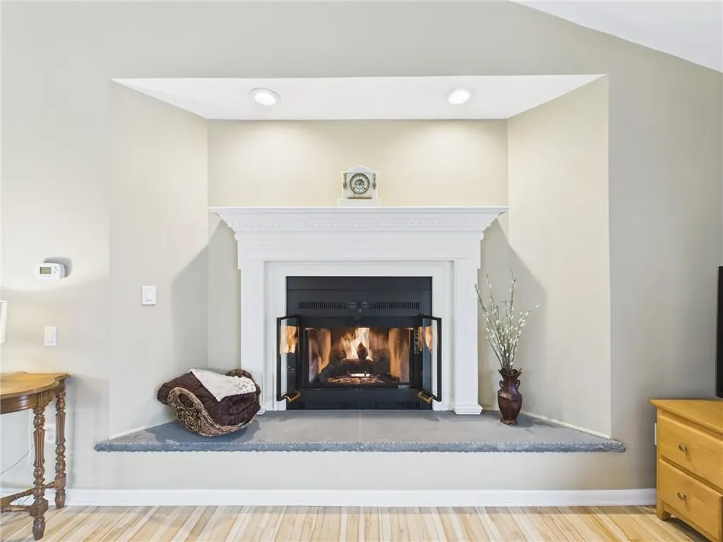 96 Nipmuc Trail North Providence RI 02904