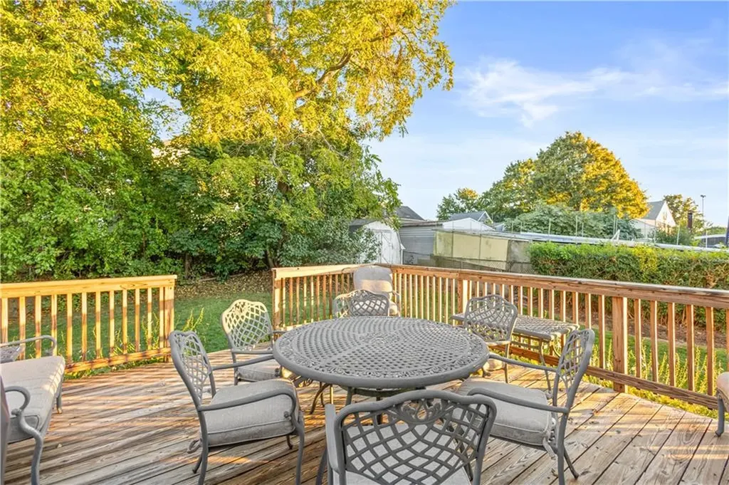 25 Loomis Street Cranston RI 02920