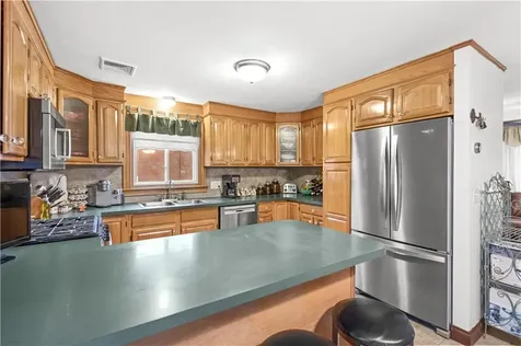 25 Loomis Street Cranston RI 02920