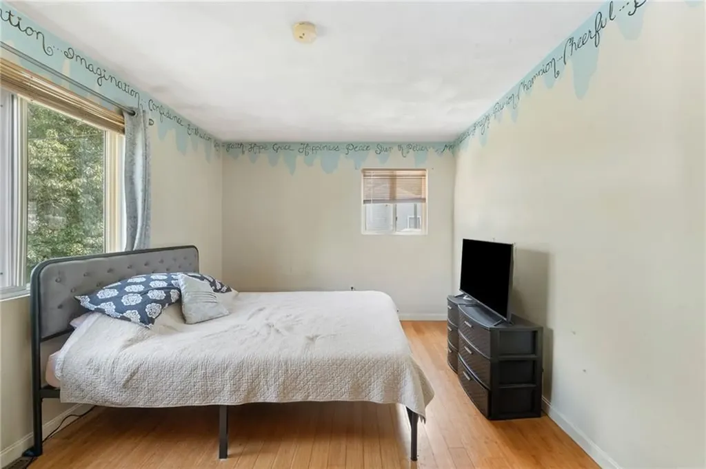 34 Pequot Avenue Warwick RI 02889