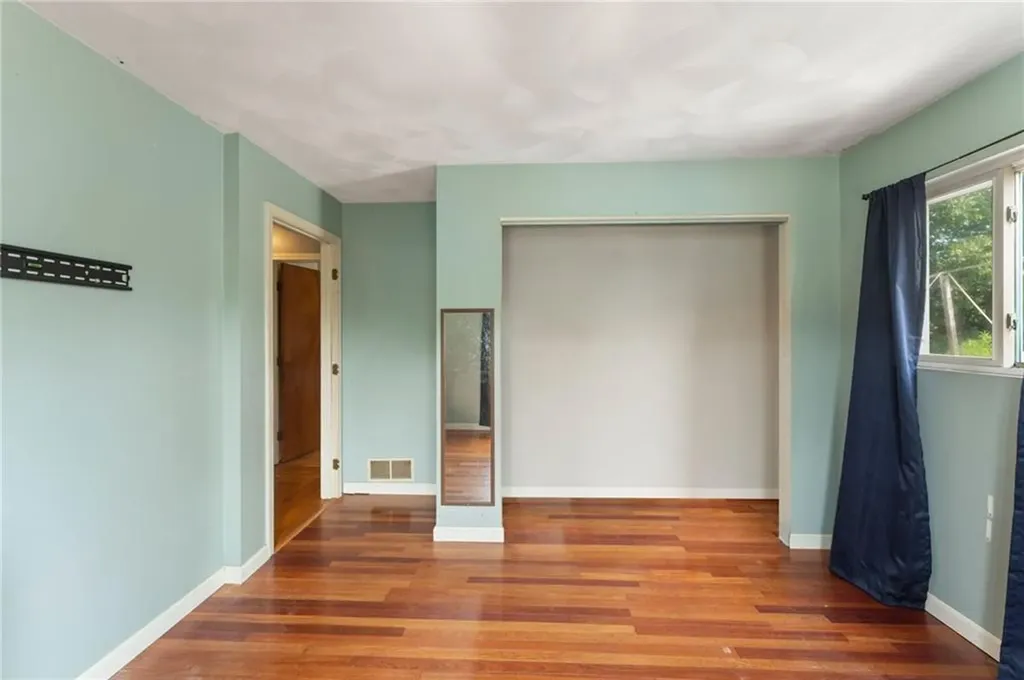 34 Pequot Avenue Warwick RI 02889