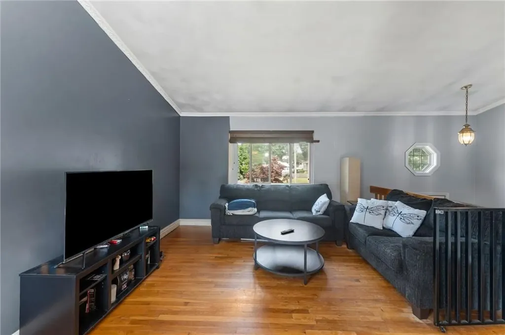 34 Pequot Avenue Warwick RI 02889