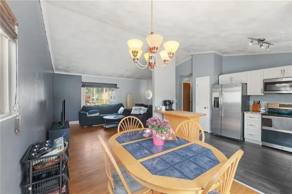 34 Pequot Avenue Warwick RI 02889