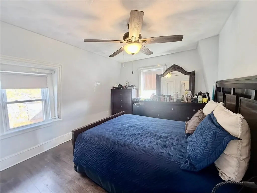 27 Cliffdale Avenue Cranston RI 02905