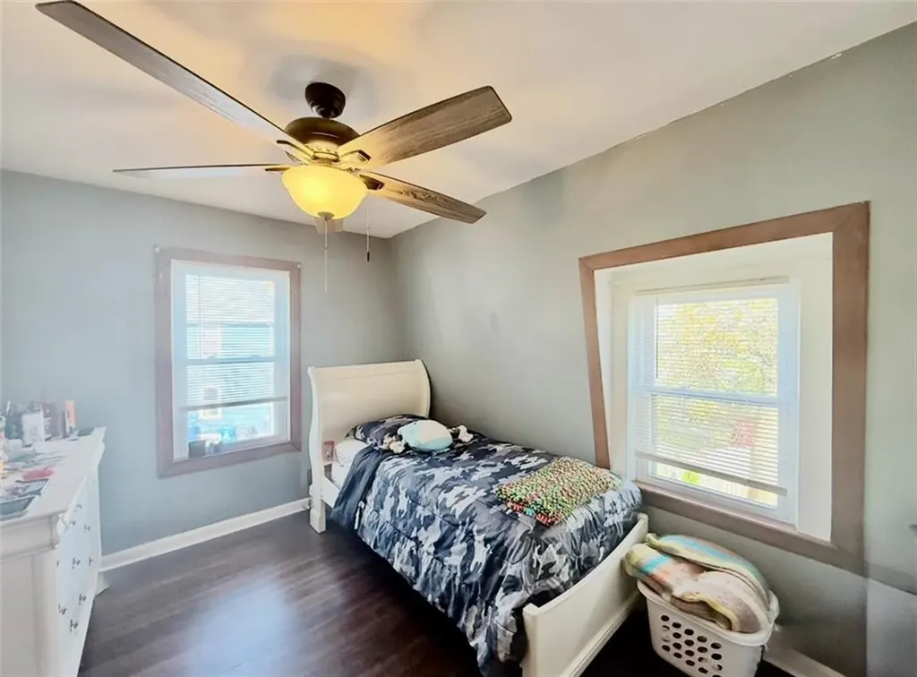 27 Cliffdale Avenue Cranston RI 02905