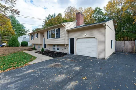 20 Maplewood Drive Coventry RI 02816