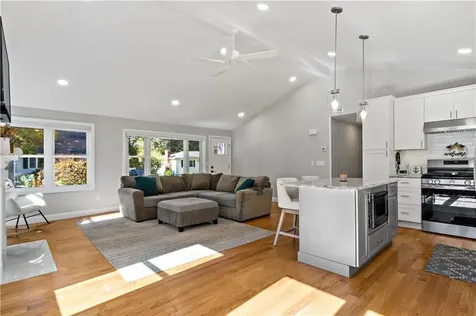 47 Wayland Trail Narragansett RI 02882