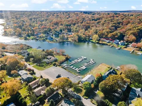 47 Wayland Trail Narragansett RI 02882