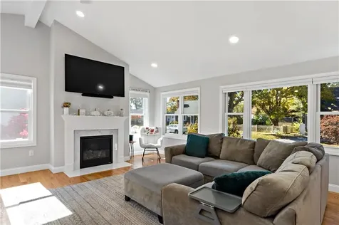 47 Wayland Trail Narragansett RI 02882