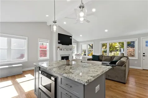 47 Wayland Trail Narragansett RI 02882