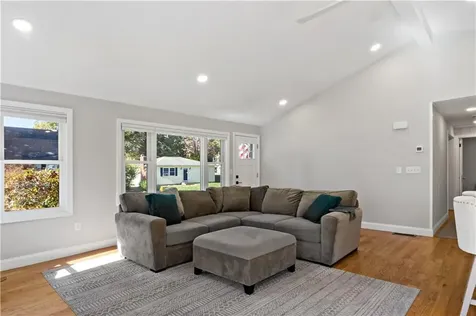 47 Wayland Trail Narragansett RI 02882