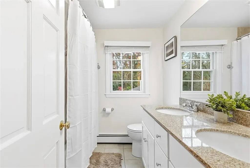 27 Christine Drive Barrington RI 02806