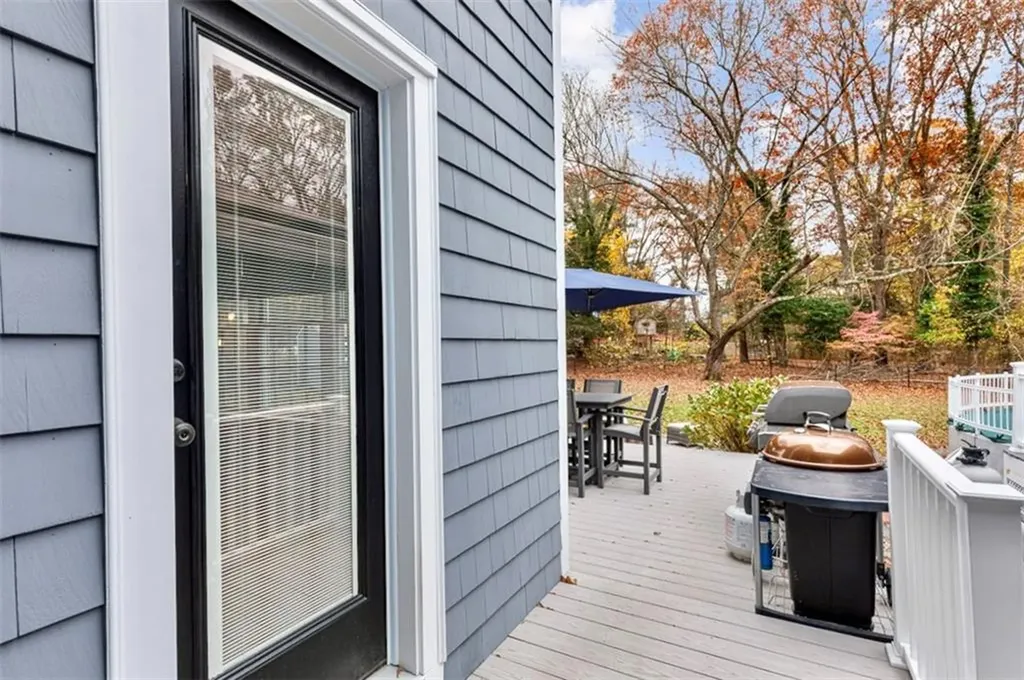 27 Christine Drive Barrington RI 02806