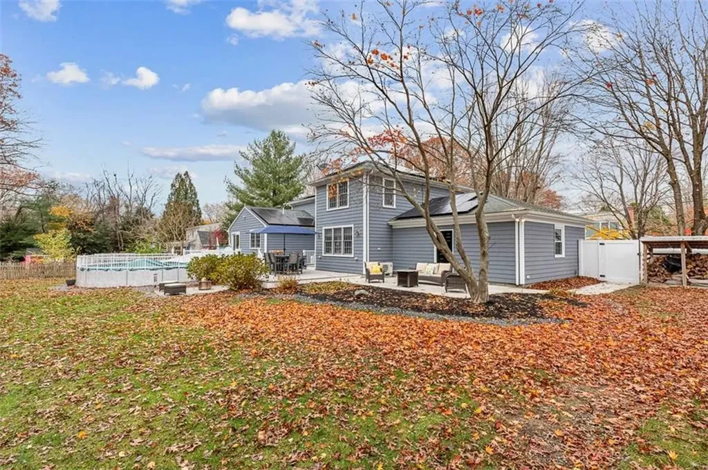 27 Christine Drive Barrington RI 02806