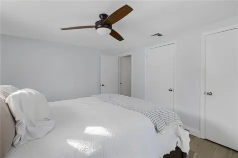 17 Larchmont Road Warwick RI 02886