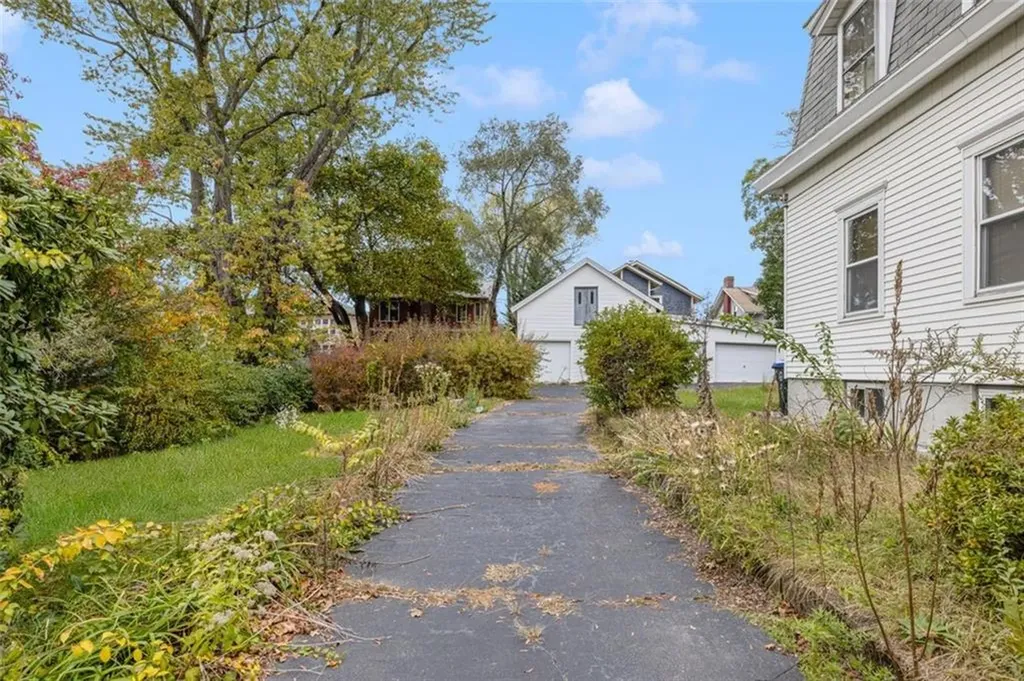 184 Pleasant Street Providence RI 02906