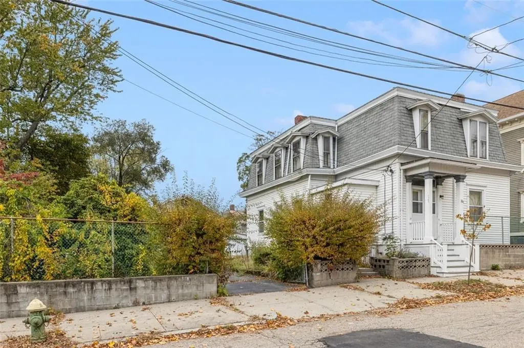 184 Pleasant Street Providence RI 02906