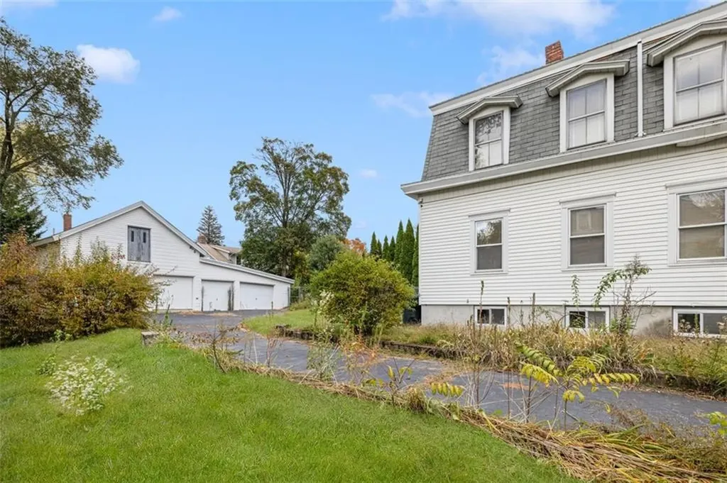 184 Pleasant Street Providence RI 02906