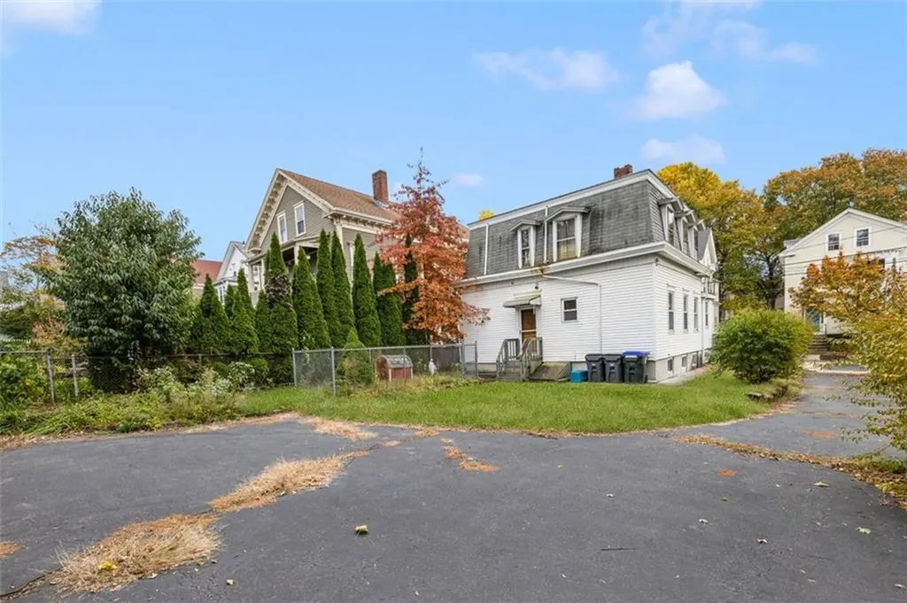 184 Pleasant Street Providence RI 02906
