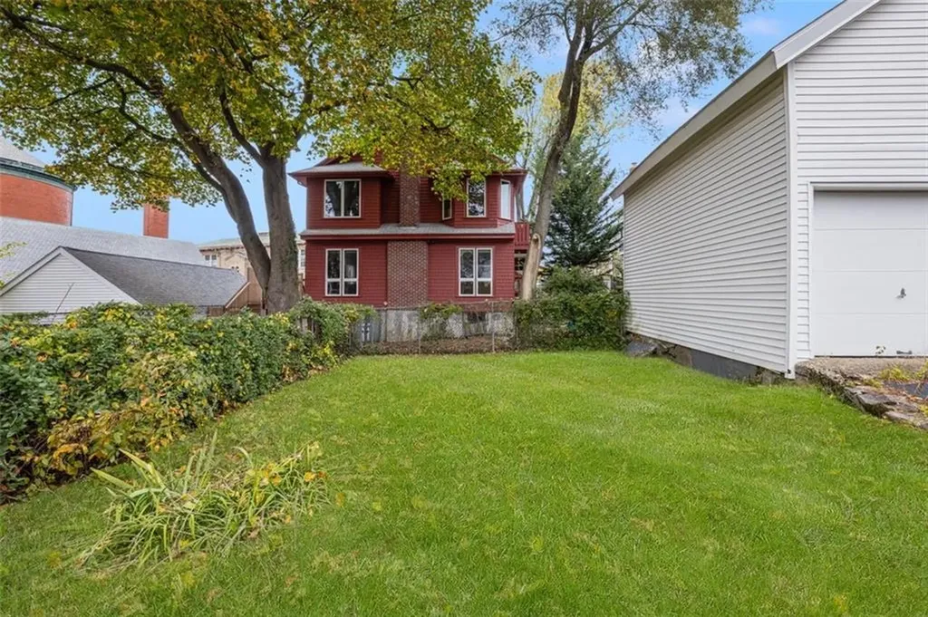 184 Pleasant Street Providence RI 02906