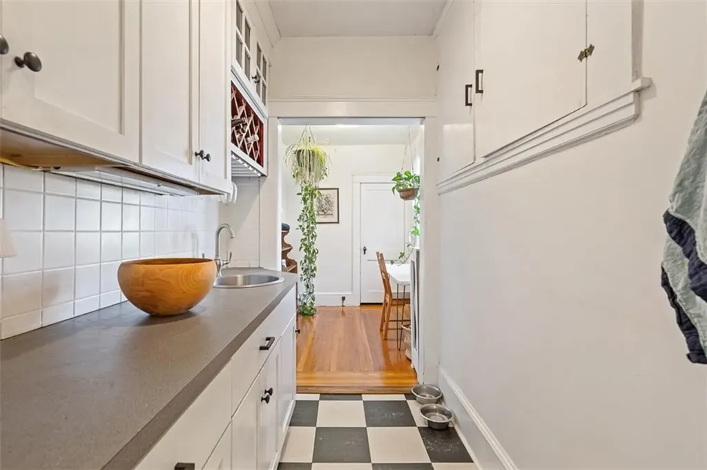 190 Enfield Avenue Providence RI 02908