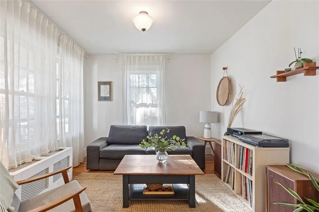 190 Enfield Avenue Providence RI 02908