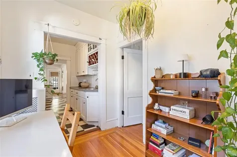 190 Enfield Avenue Providence RI 02908