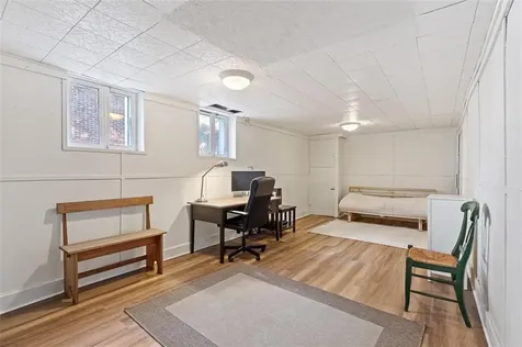 190 Enfield Avenue Providence RI 02908