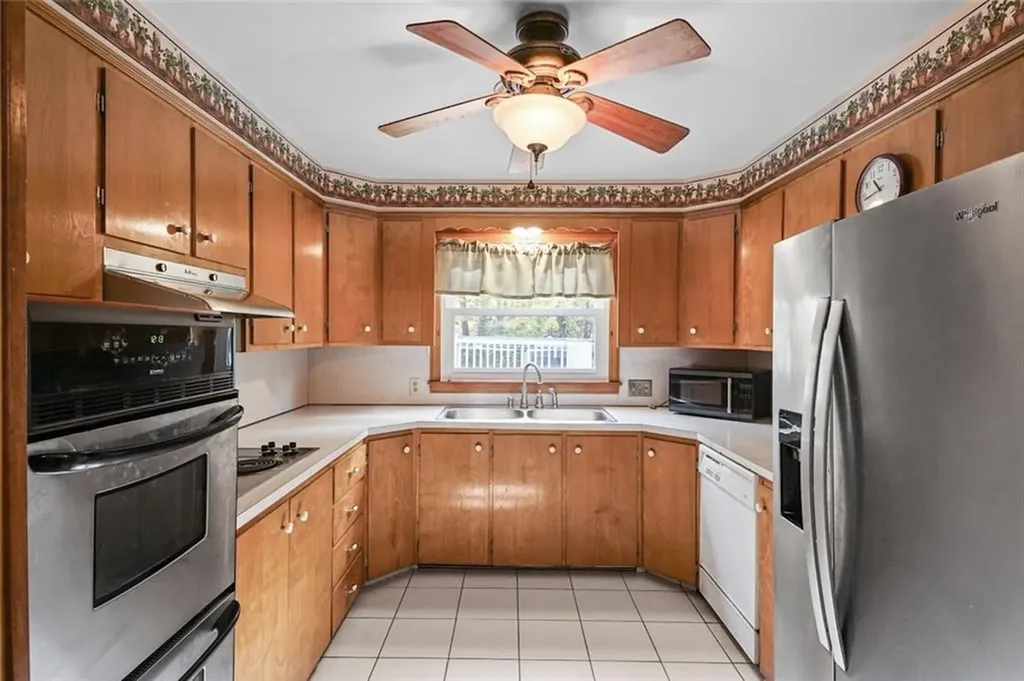 56 Cindy Lane Warwick RI 02886