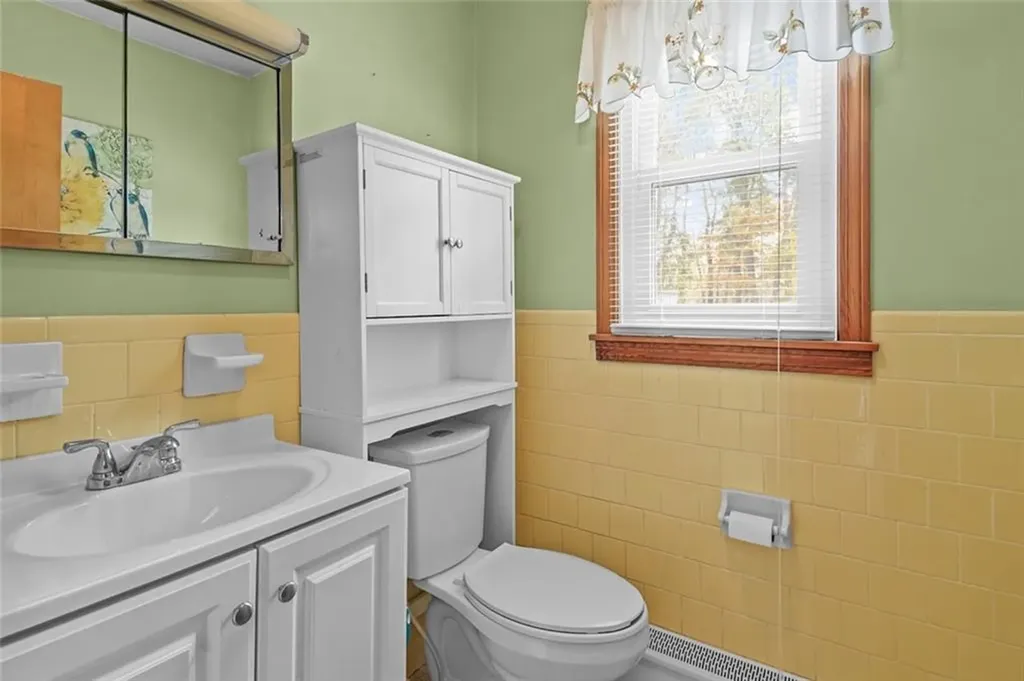 56 Cindy Lane Warwick RI 02886