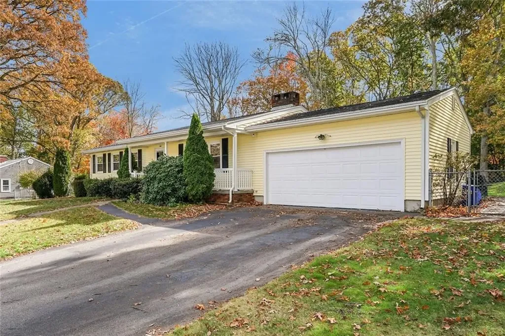 56 Cindy Lane Warwick RI 02886