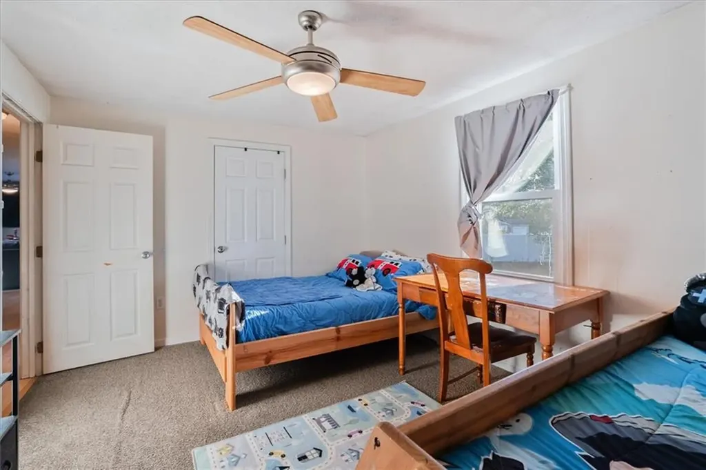 33 Samuel Court Cranston RI 02920